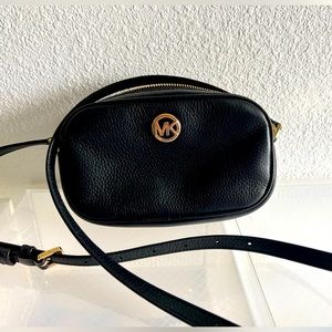 Michael Kors Classic Black Crossbody